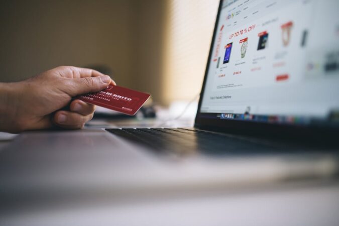 Jasa Design Voucher - Bikin Voucher Kamu Jadi Lebih Menarik!