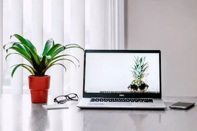 Sewa Laptop Surabaya Mudah dan Murah